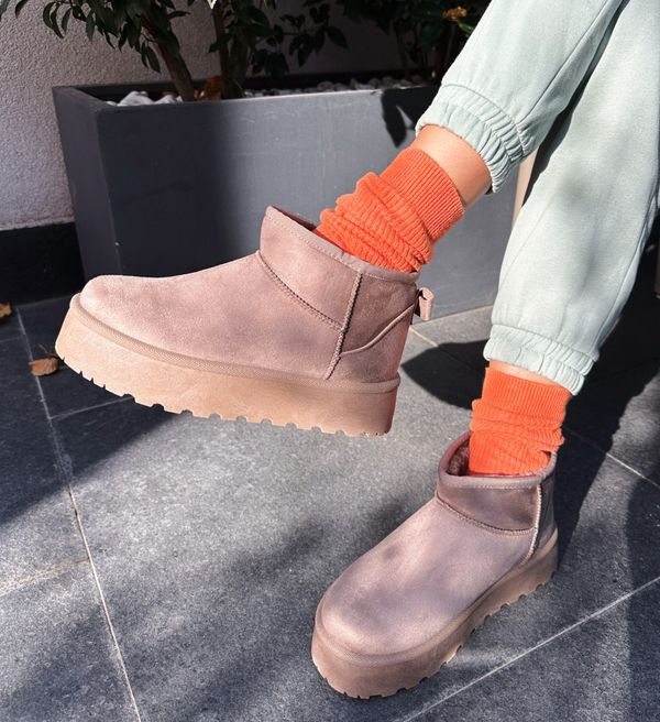 Ali Ботуши Dvora Каки