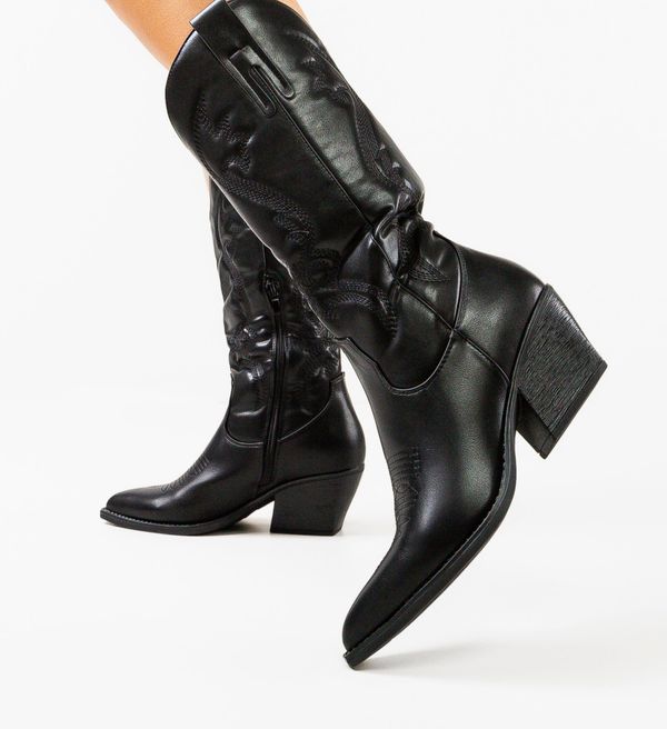 Ali Ботуши Elma Черни