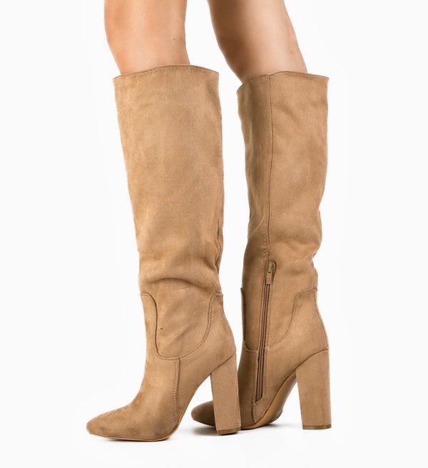 Ali Ботуши Ese Бежов