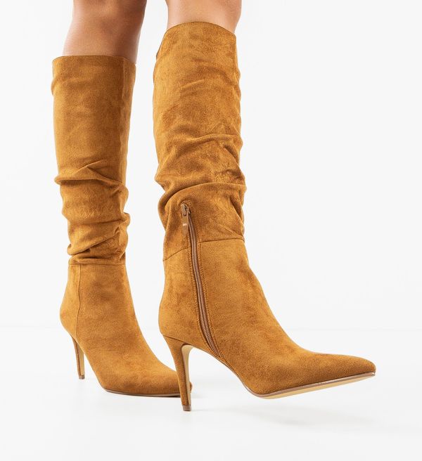 Ali Ботуши Figuer Камел