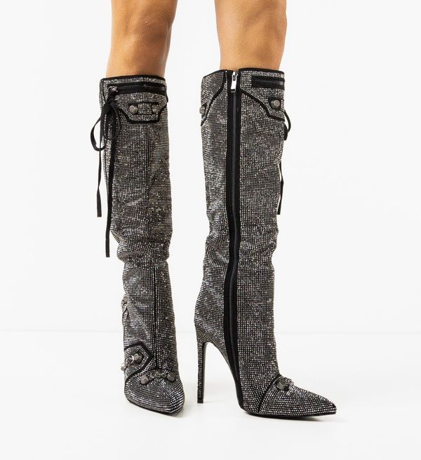 Ali Ботуши Gavin Черни