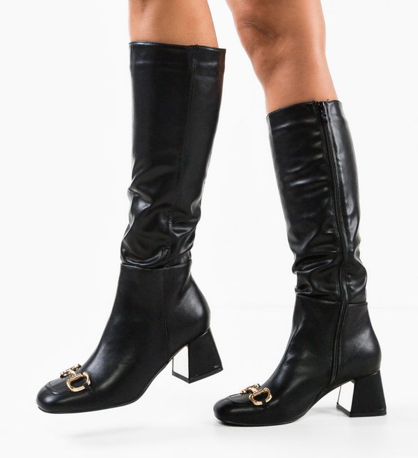 Ali Ботуши Hunt Черни