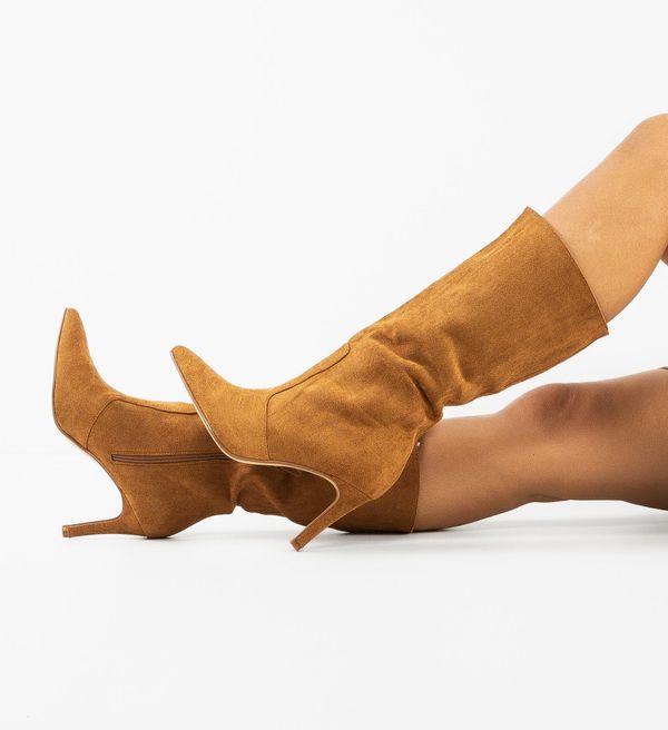 Ali Ботуши Julian Камел