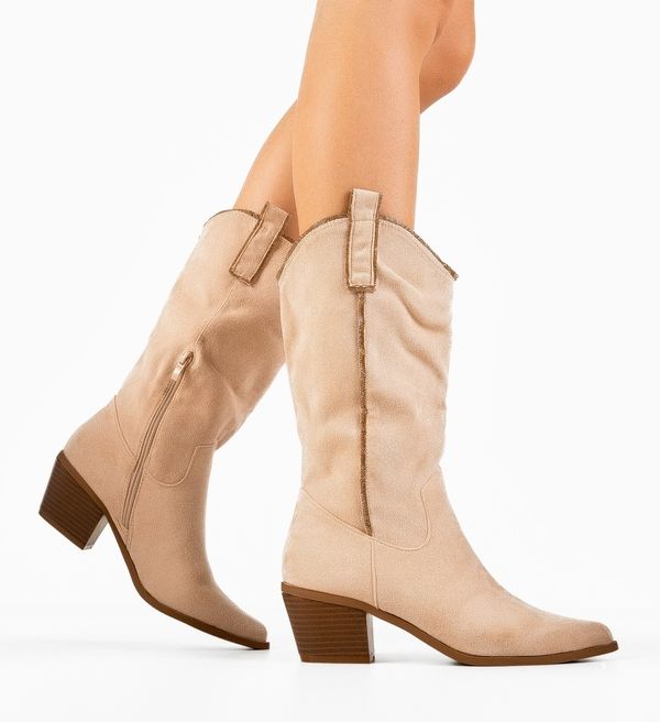 Ali Ботуши Kasey Бежов