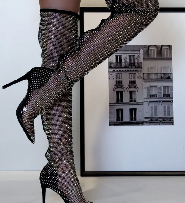 Ali Ботуши Luke Черни