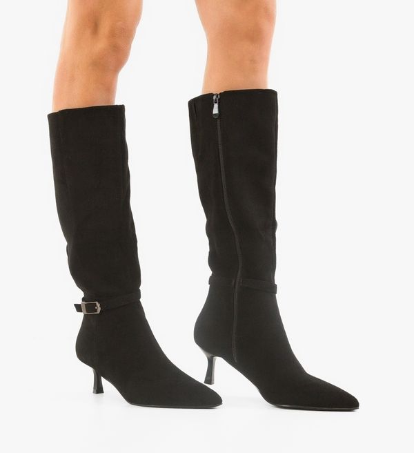 Ali Ботуши Mose Черни