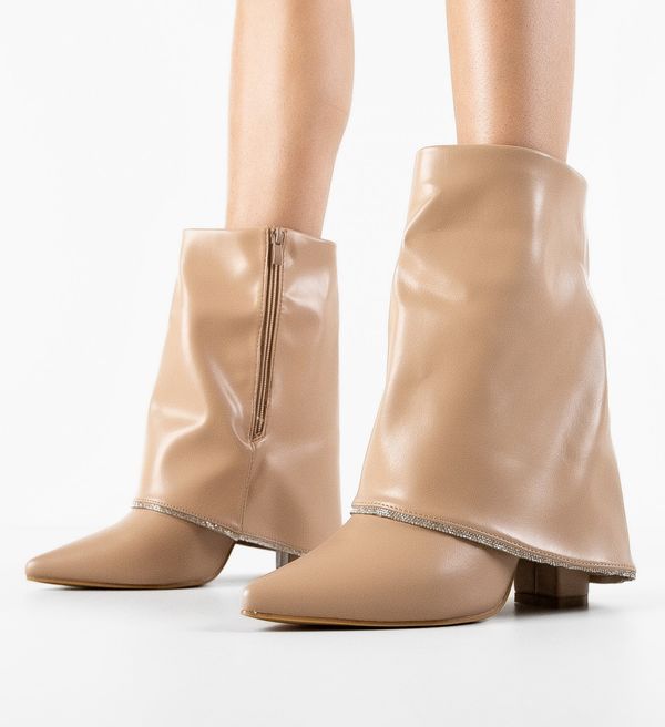 Cristina Ботуши Motru Бежов