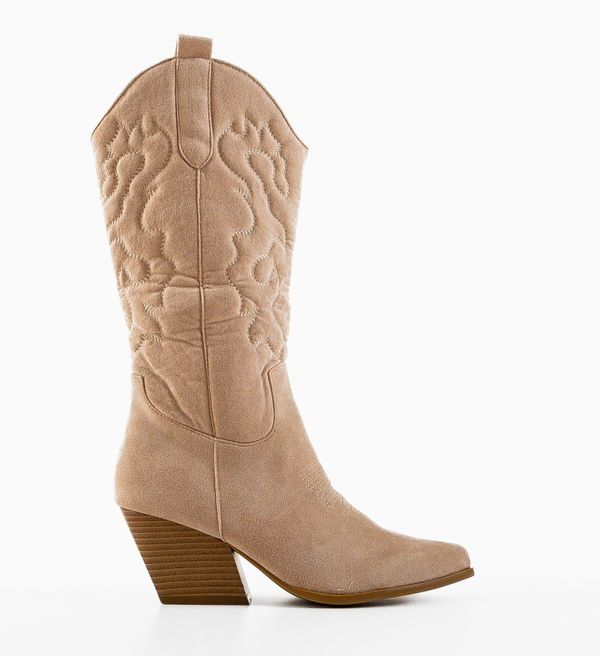 Ali Ботуши Nevada Бежов