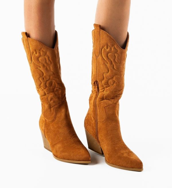 Ali Ботуши Nevada Камел