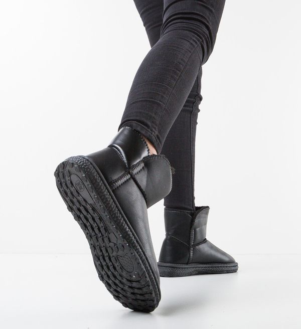 Mei Ботуши Ofrod Черни