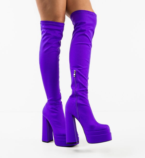 Ali Ботуши Stuart Лилав