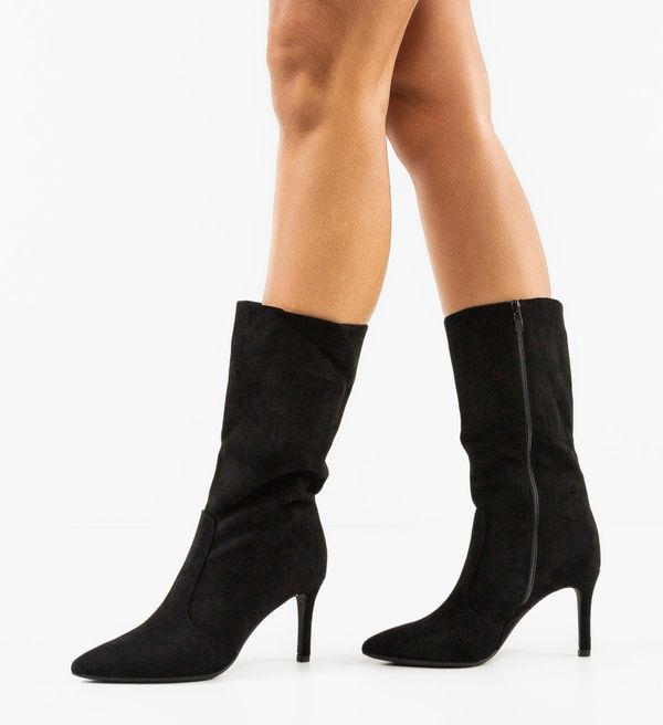 Ali Ботуши Tyler Черни