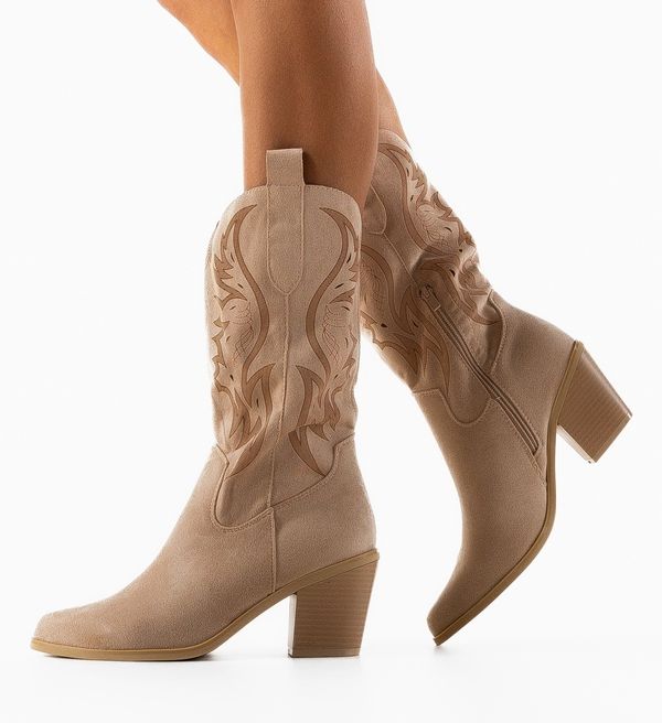 Ali Ботуши Vance Бежов