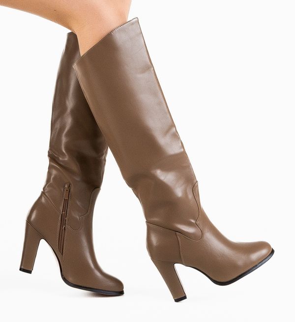 Ali Ботуши Vespa Каки