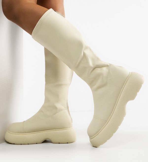 Wow Shoes Ботуши Vivrez Бежов