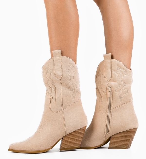 Ali Ботуши Voll Бежов