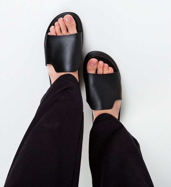 Hebe Чехли Bryson Черни