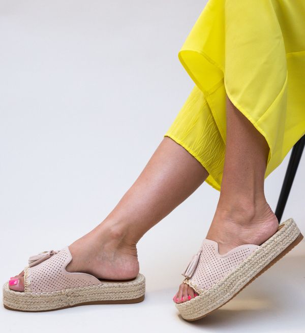 Ali Чехли Cerza Нуд