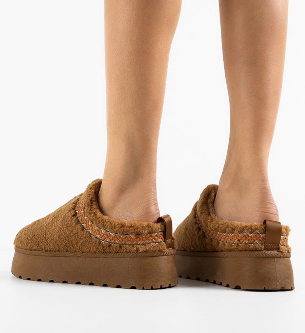 Ali Чехли Davila Камел