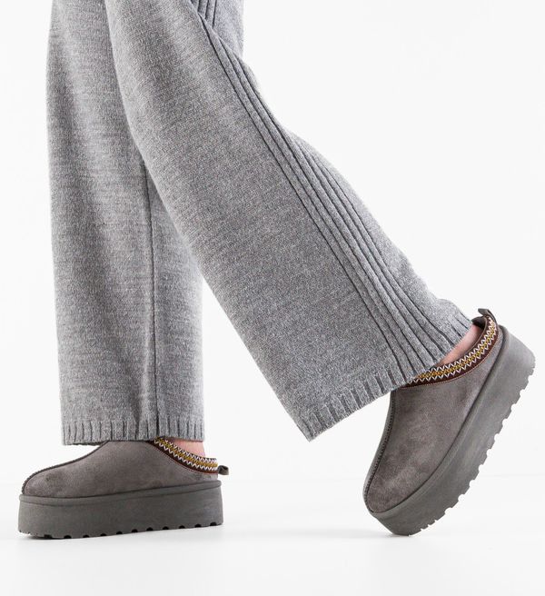 Ali Чехли Hamzaro Сив