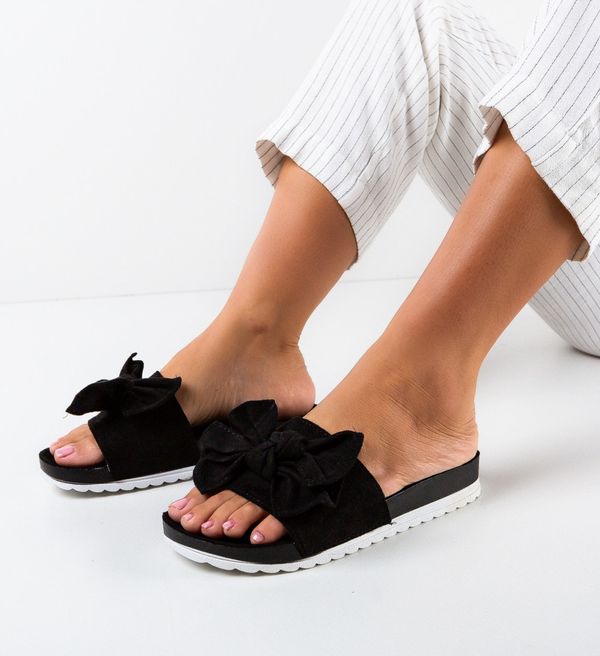 Mei Чехли Luella Черни