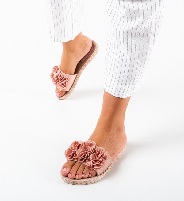 Mei Чехли Lukasz Розов