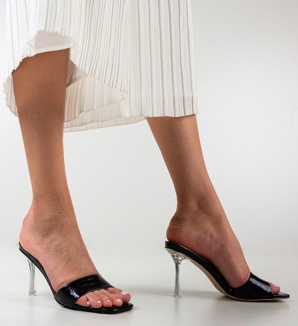 Botinelli Чехли на ток Byron Черни