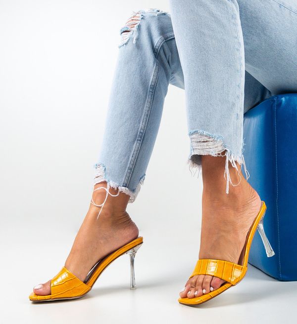 Botinelli Чехли на ток Byron Жълти