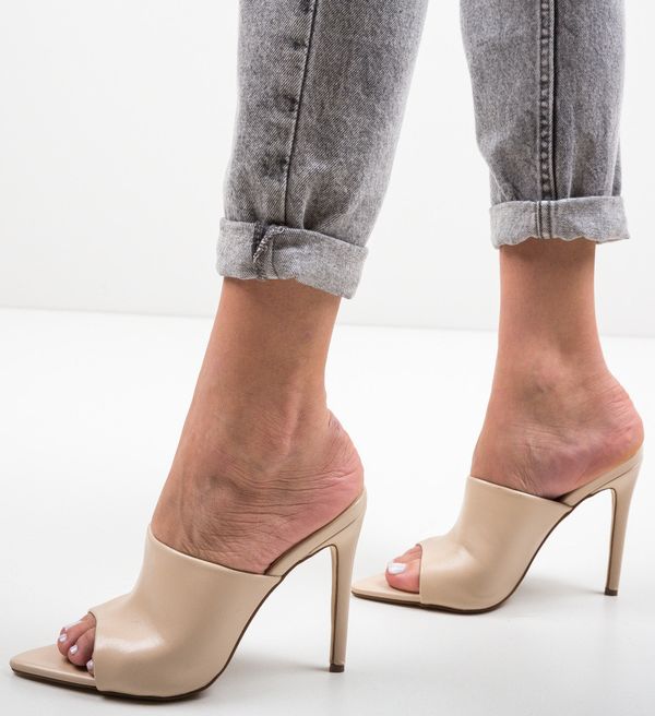 Botinelli Чехли на ток Mirror Бежов