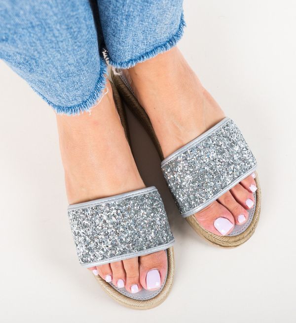 Wow Shoes Чехли Pohak Сребърни