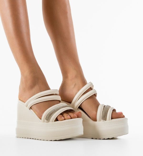 Mei Чехли Pougly Бели