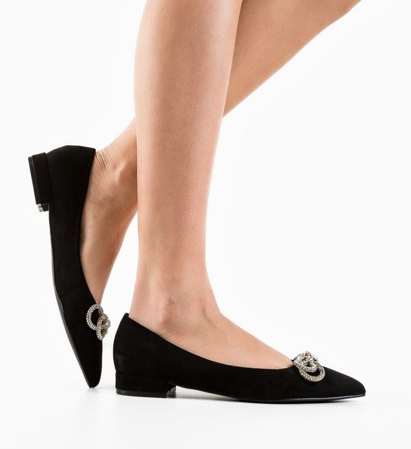 Tony Ежедневни Adrotagia Черни