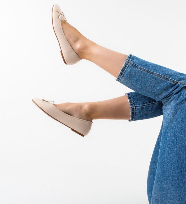 Botinelli Ежедневни Atur Бежов