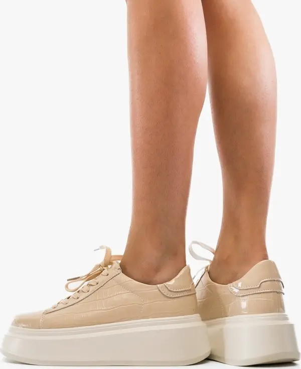 Angel Blue Ежедневни Ebbe Бежов