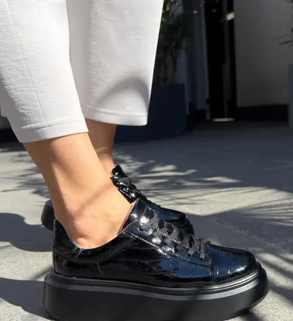 Angel Blue Ежедневни Ebbe Черни