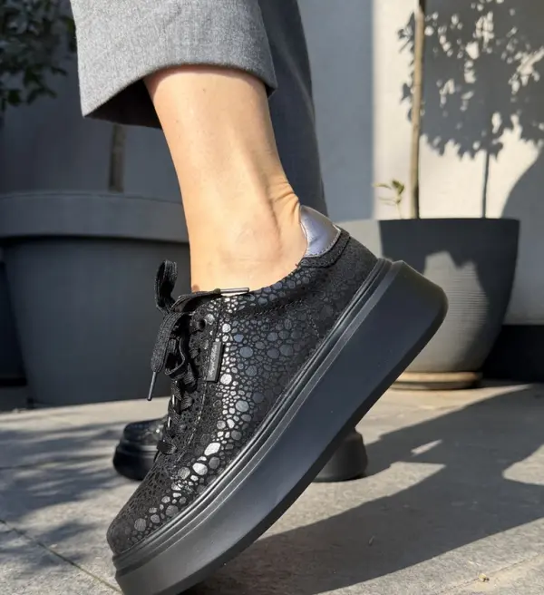 Angel Blue Ежедневни Ganey Черни