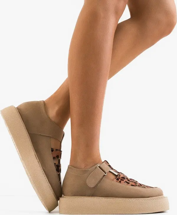 Wow Shoes Ежедневни Gryndy Бежов