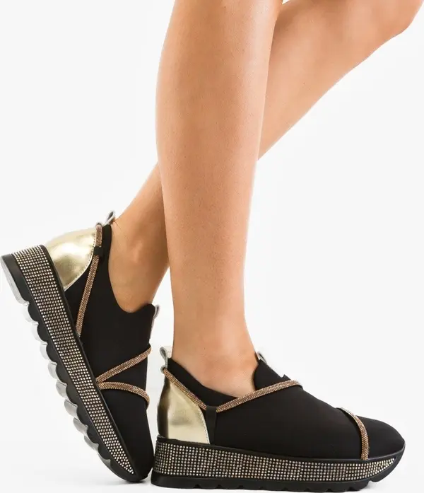 Mei Ежедневни Kambe Черни