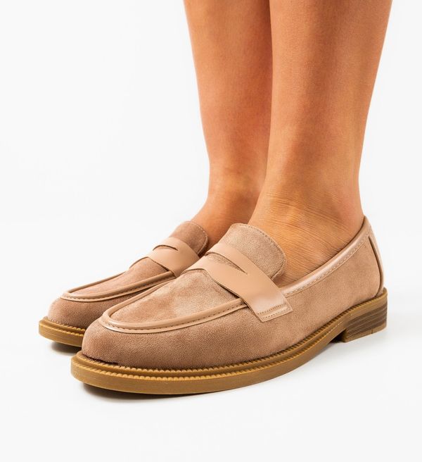 Ali Ежедневни Kertt Каки