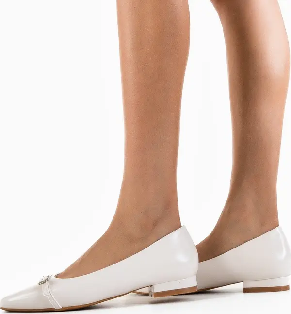 Carolie Ежедневни Mattek Бели