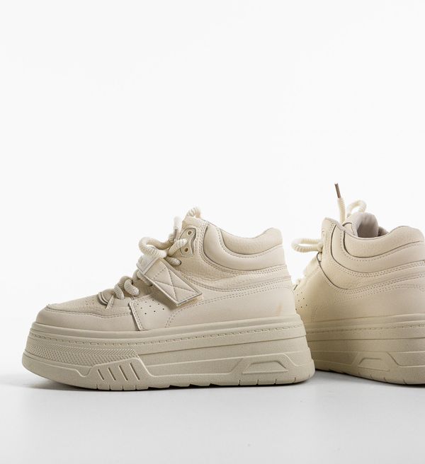 Mei Ежедневни Minga Бели