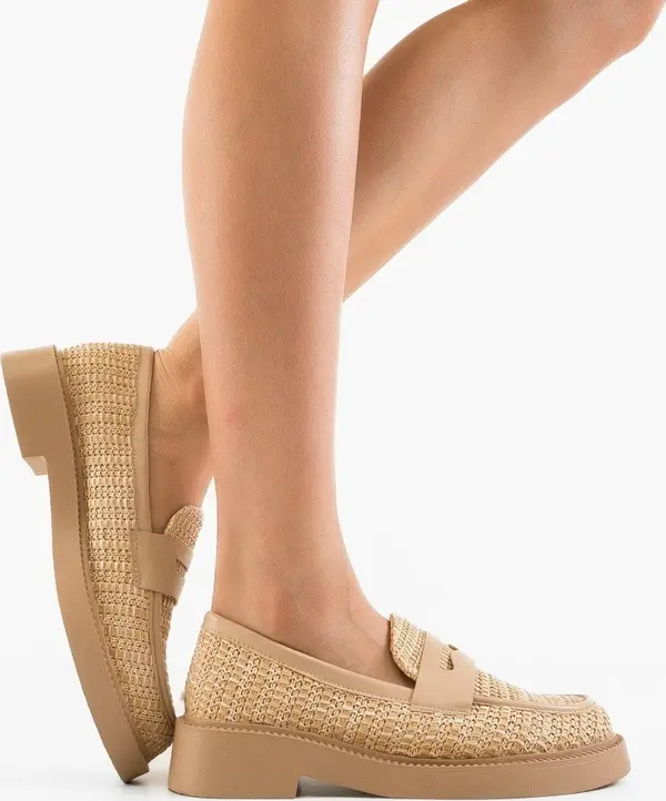 Ali Ежедневни Nora Каки