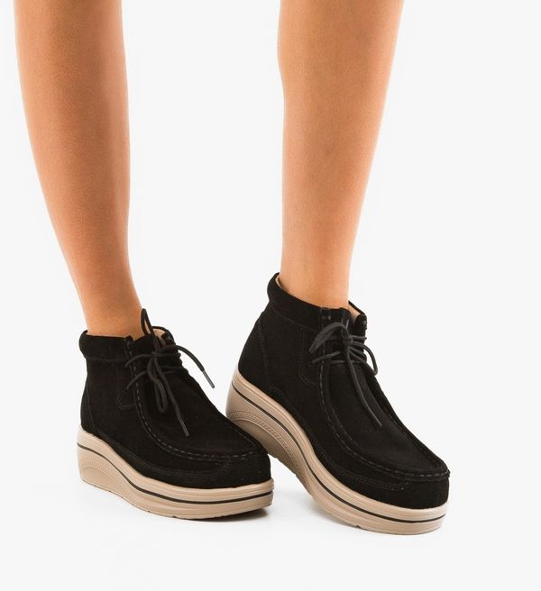 Botinelli Ежедневни обувки Janne Черни