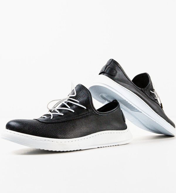 Akadia Ежедневни обувки Klany Черни