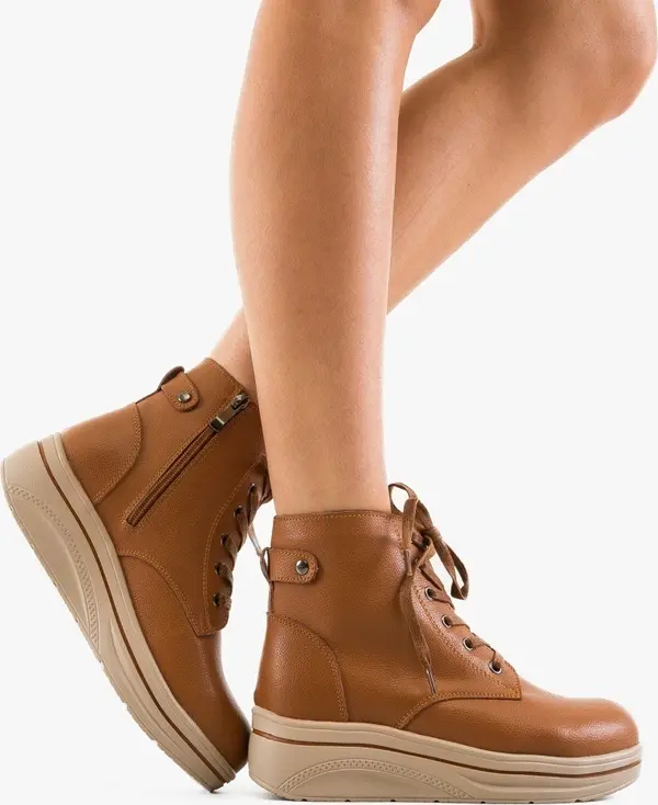 Botinelli Ежедневни обувки Lakiob Камел