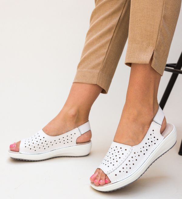 Botinelli Ежедневни обувки Lindone Бели