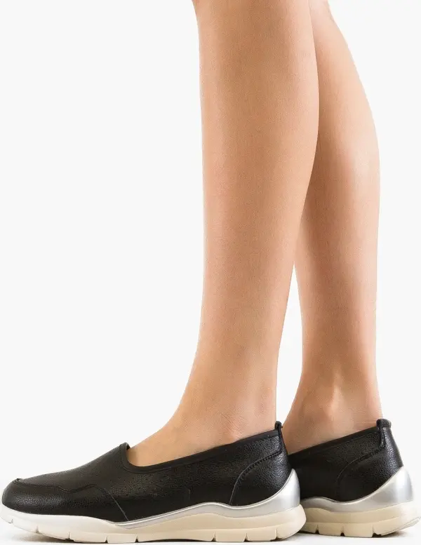 Botinelli Ежедневни обувки Lory Черни