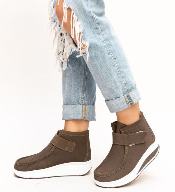 Botinelli Ежедневни Обувки Misha Каки