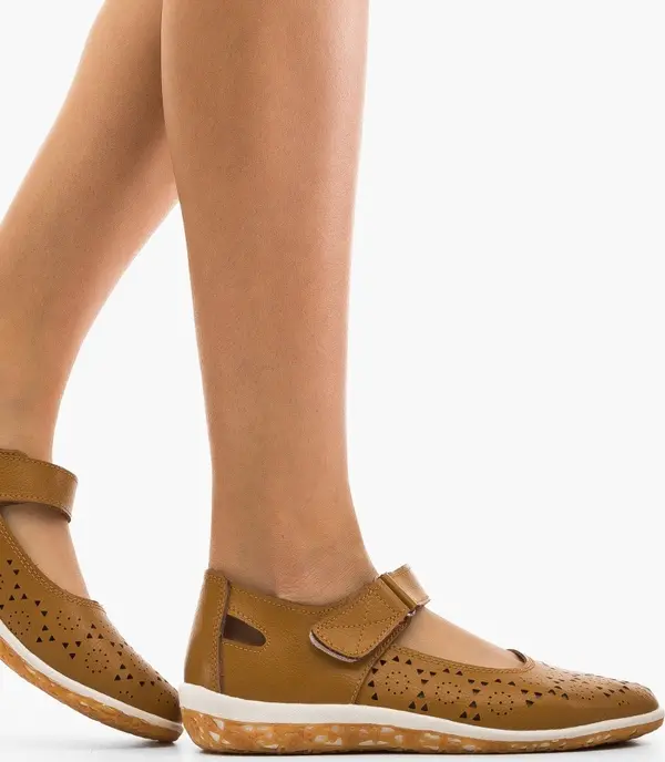 Botinelli Ежедневни обувки Silka Камел