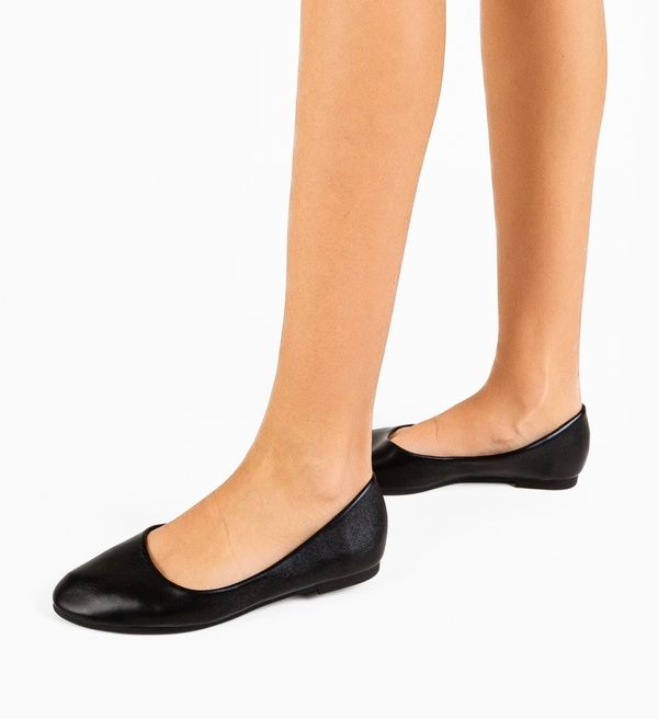 Carolie Ежедневни Ratap Черни